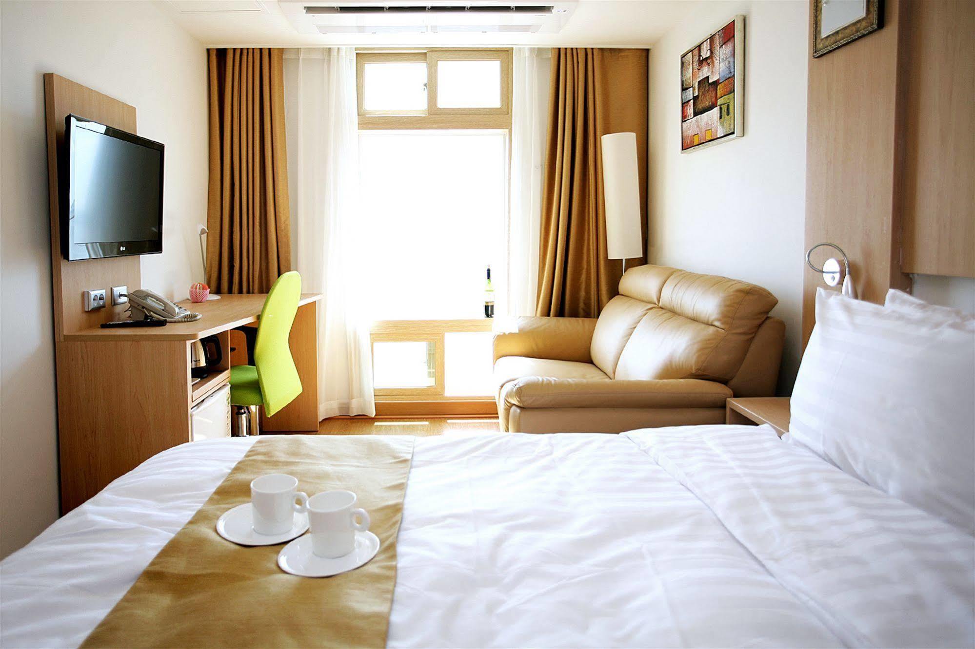Gunsan Apple Tree Hotel Luaran gambar